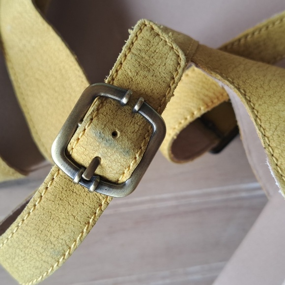 DANSKO Leather Astrid Textured Nubuck Yellow Sandals EU Size 39 - US Size 8.5 - Picture 13 of 13